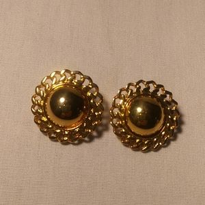 Avon Bold Gold Tone Chain CLIP Earrings